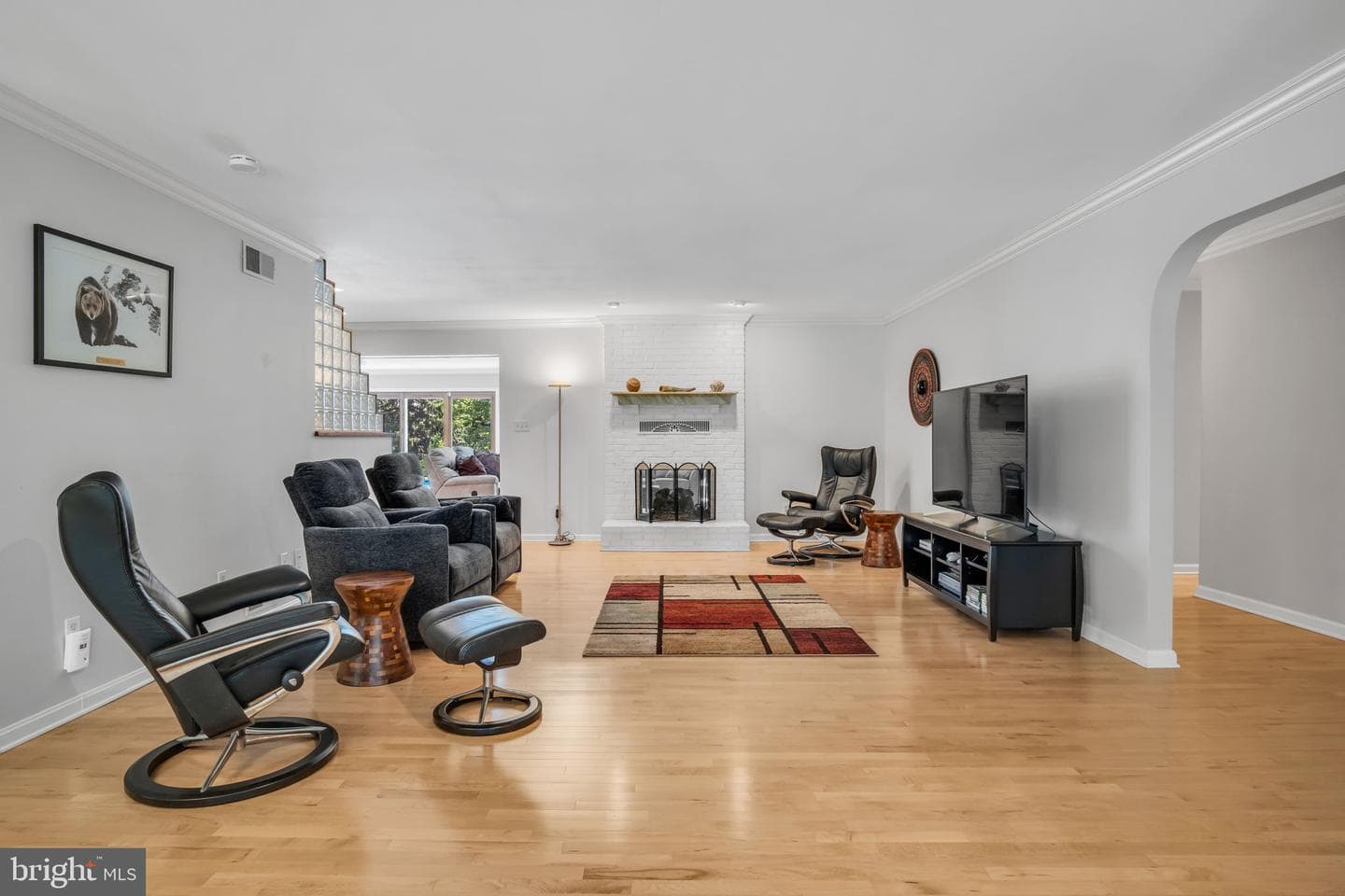 220 Longview Boulevard photo 31