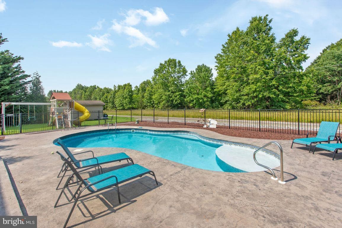 148 S Allwood Drive photo 31