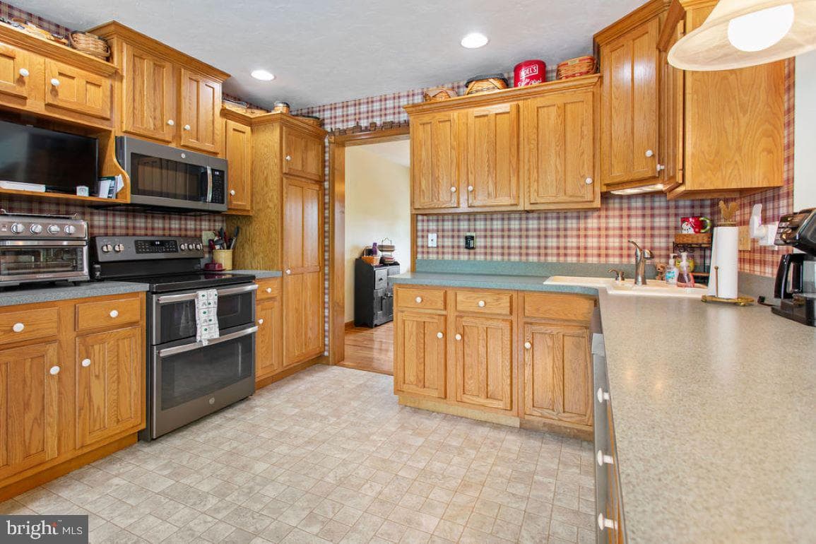 148 S Allwood Drive photo 7