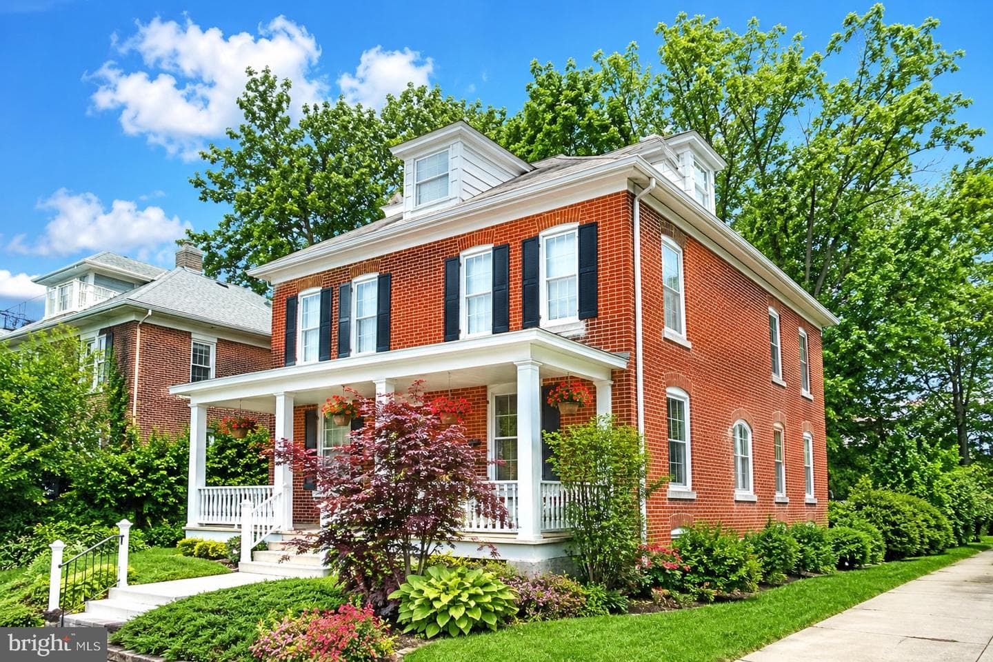 415 Lincoln Way West, New Oxford