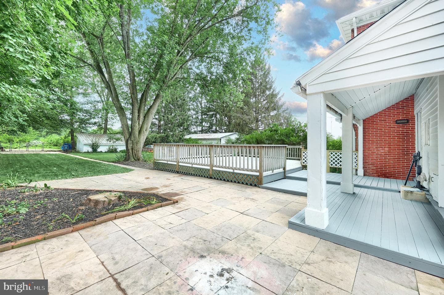 415 Lincoln Way West photo 44
