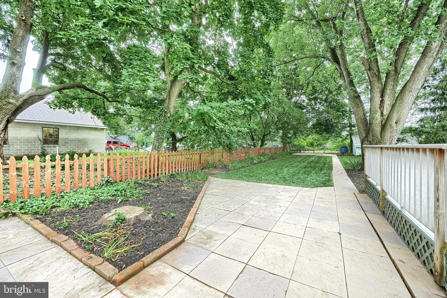 415 Lincoln Way West photo 48
