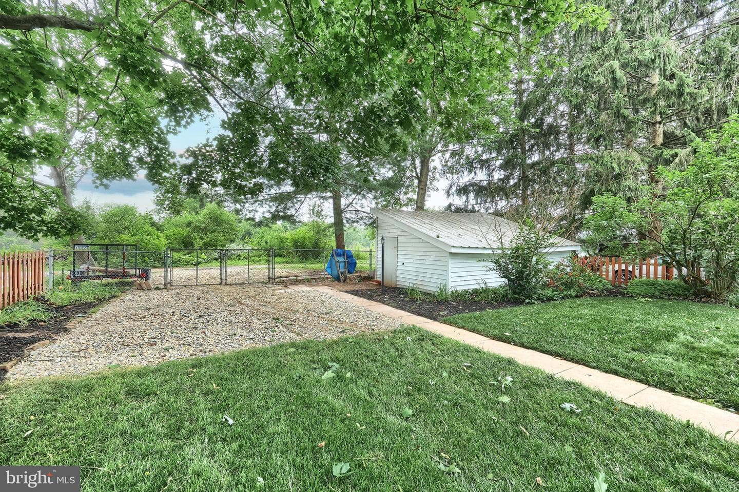 415 Lincoln Way West photo 49