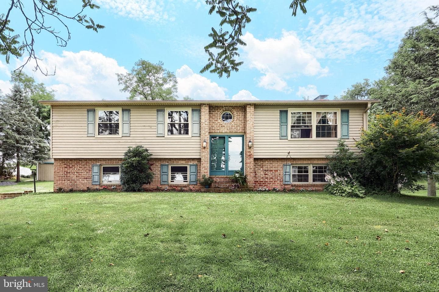 2425 East Berlin Road photo 2