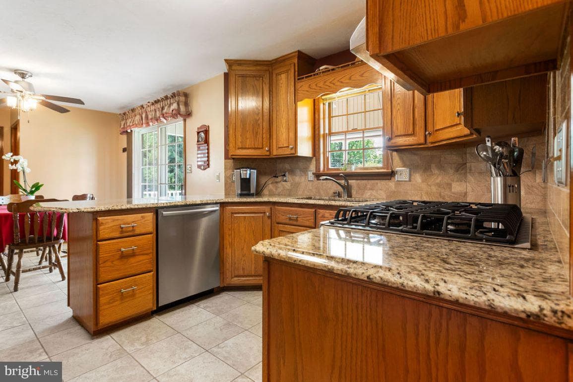 3 Wheaton Drive photo 13