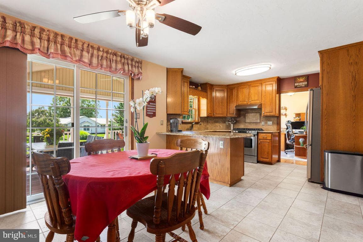 3 Wheaton Drive photo 8