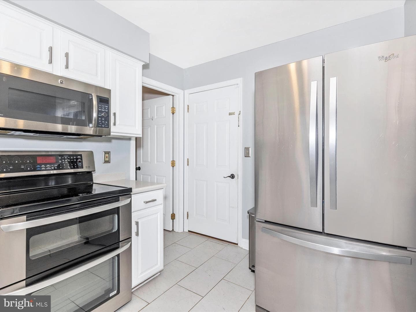 654 Curtis Drive photo 12