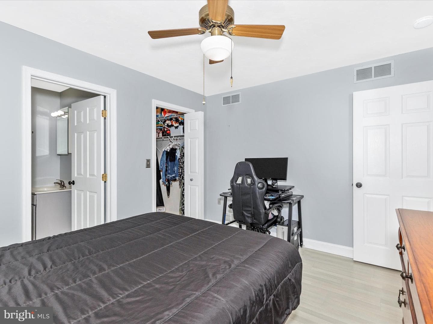 654 Curtis Drive photo 18