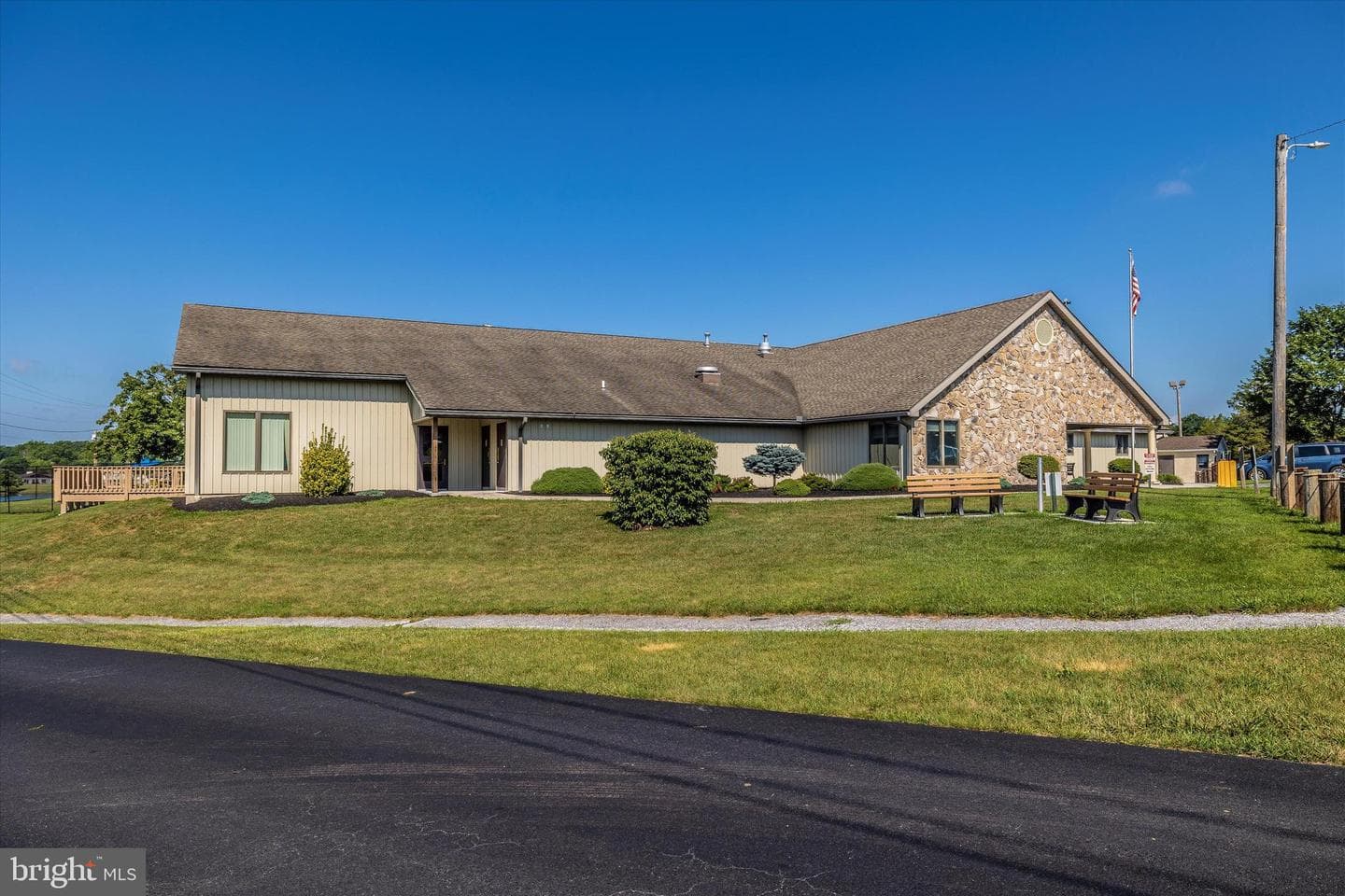 654 Curtis Drive photo 47