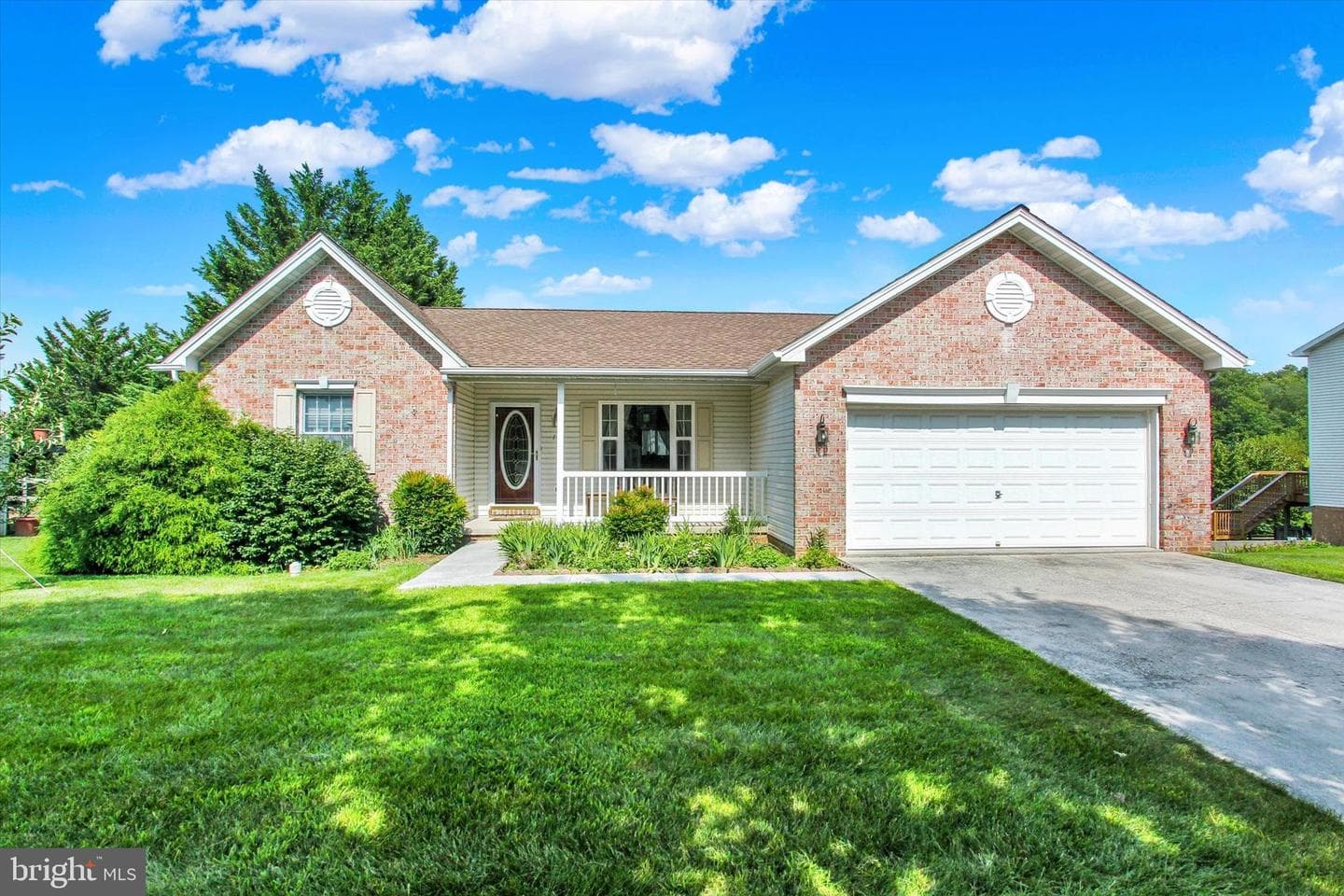 12 Yorktowne Court