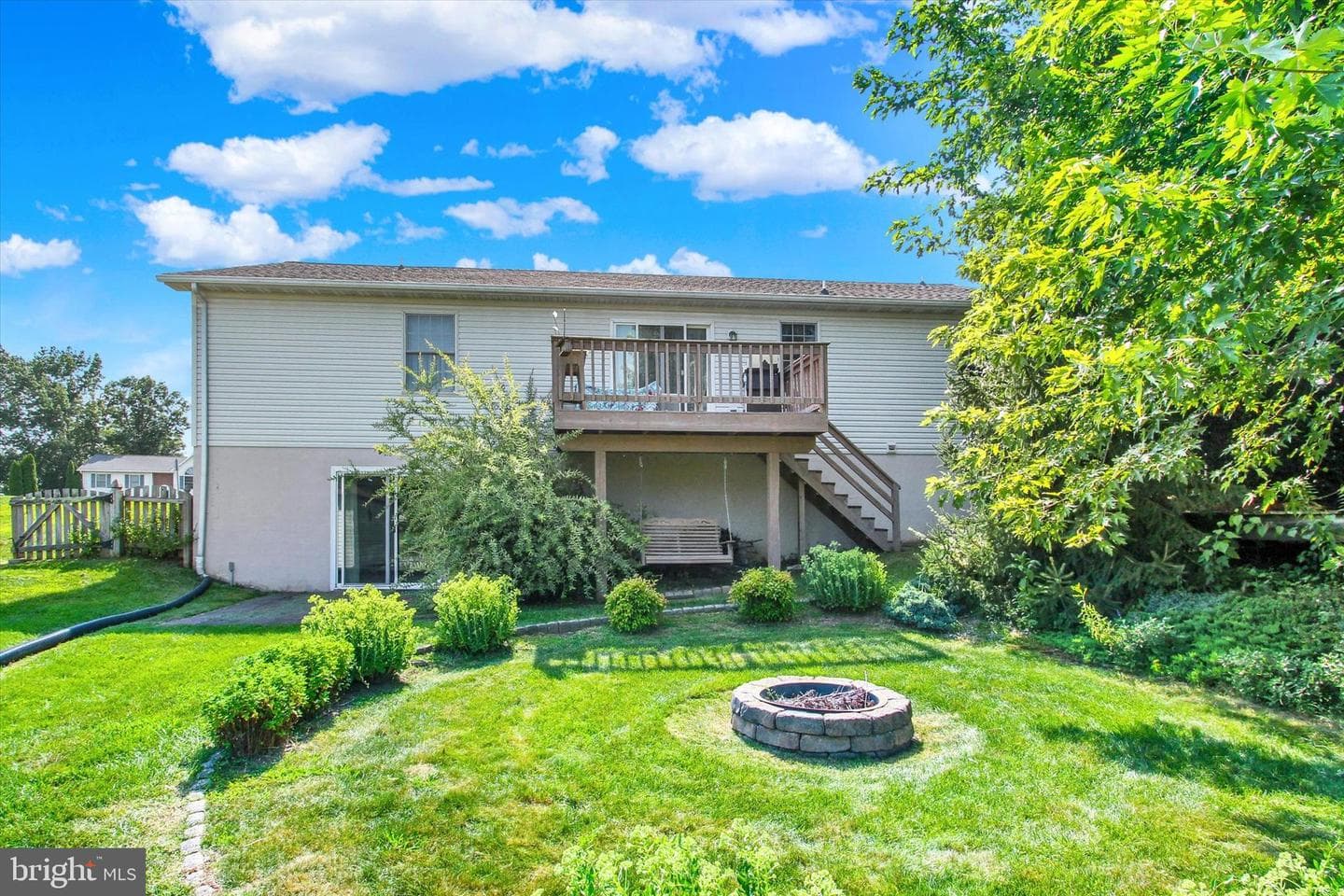 12 Yorktowne Court photo 17