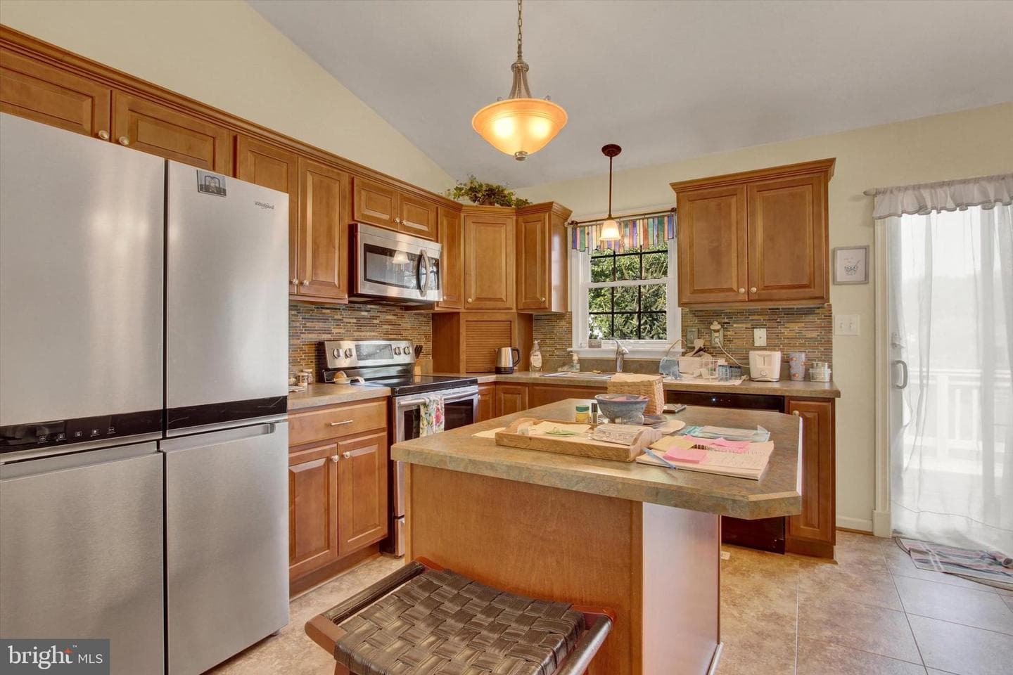 12 Yorktowne Court photo 5