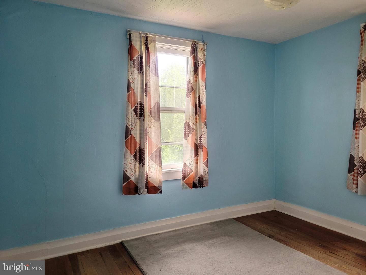 179 Topper Road photo 12