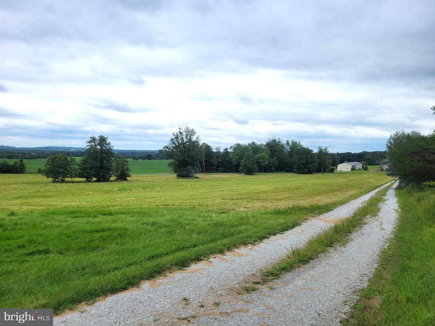 179 Topper Road photo 19
