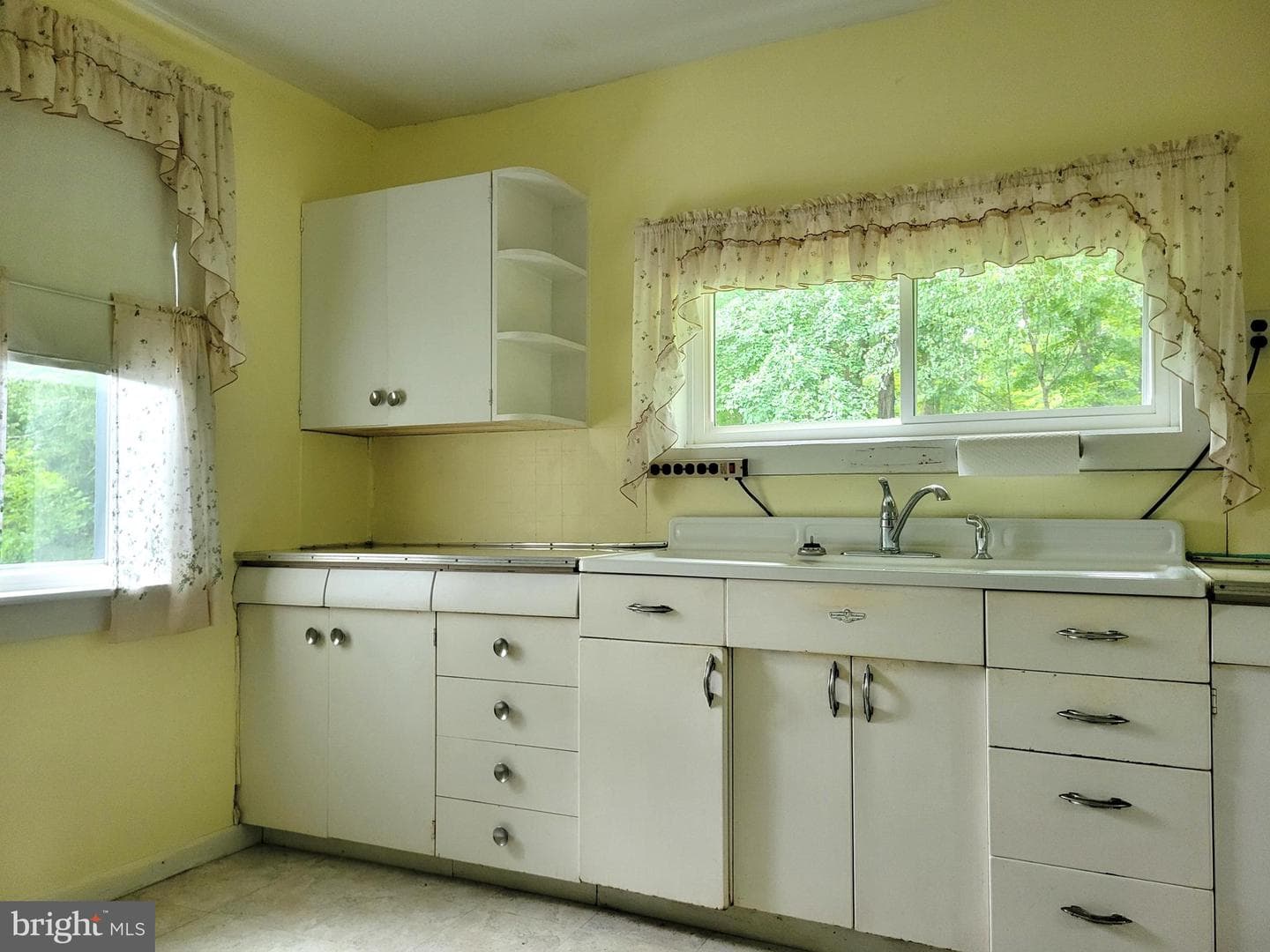 179 Topper Road photo 5