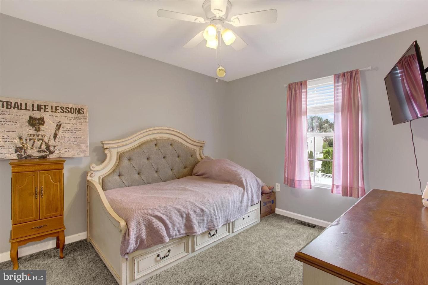 42 Jessica Drive photo 17
