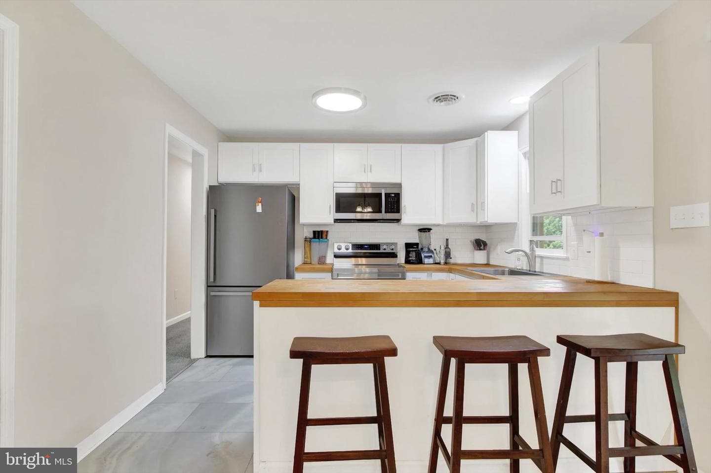 630 Mehring Road photo 6