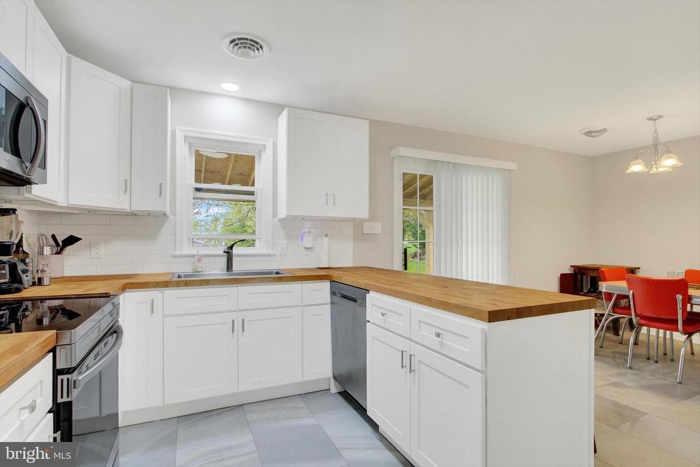 630 Mehring Road photo 7