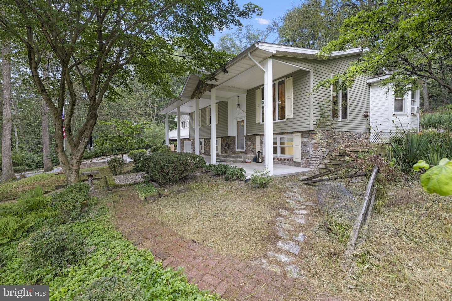993 Mount Hope Road photo 16