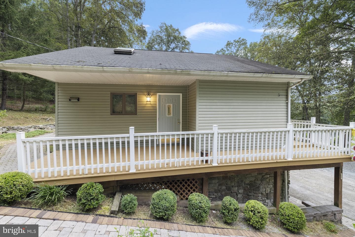 993 Mount Hope Road photo 6