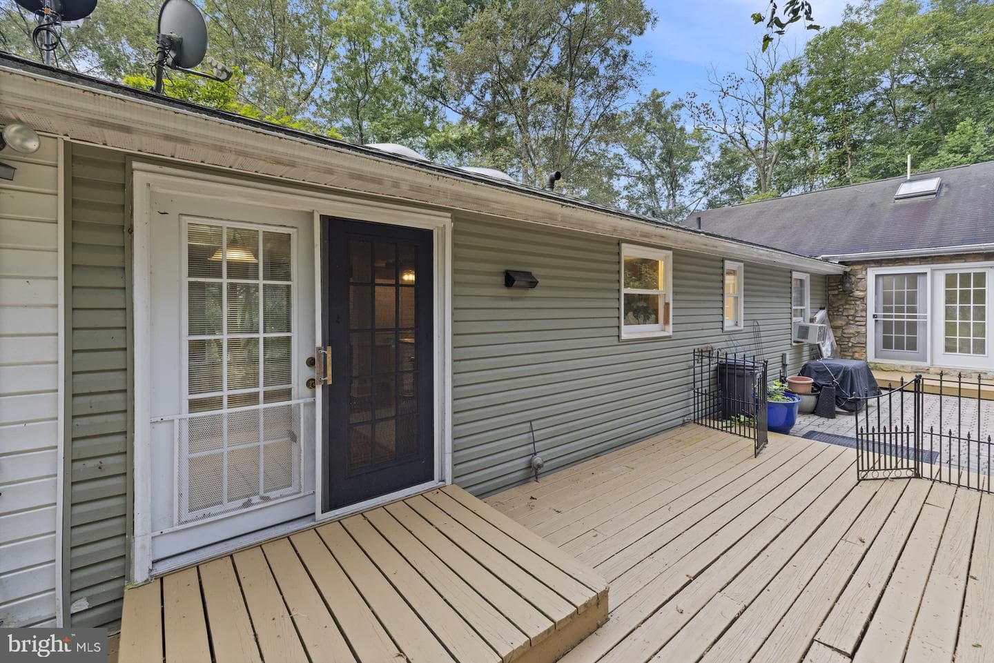993 Mount Hope Road photo 9