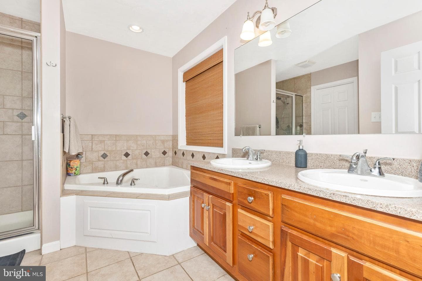 121 Tyoaka Drive photo 42