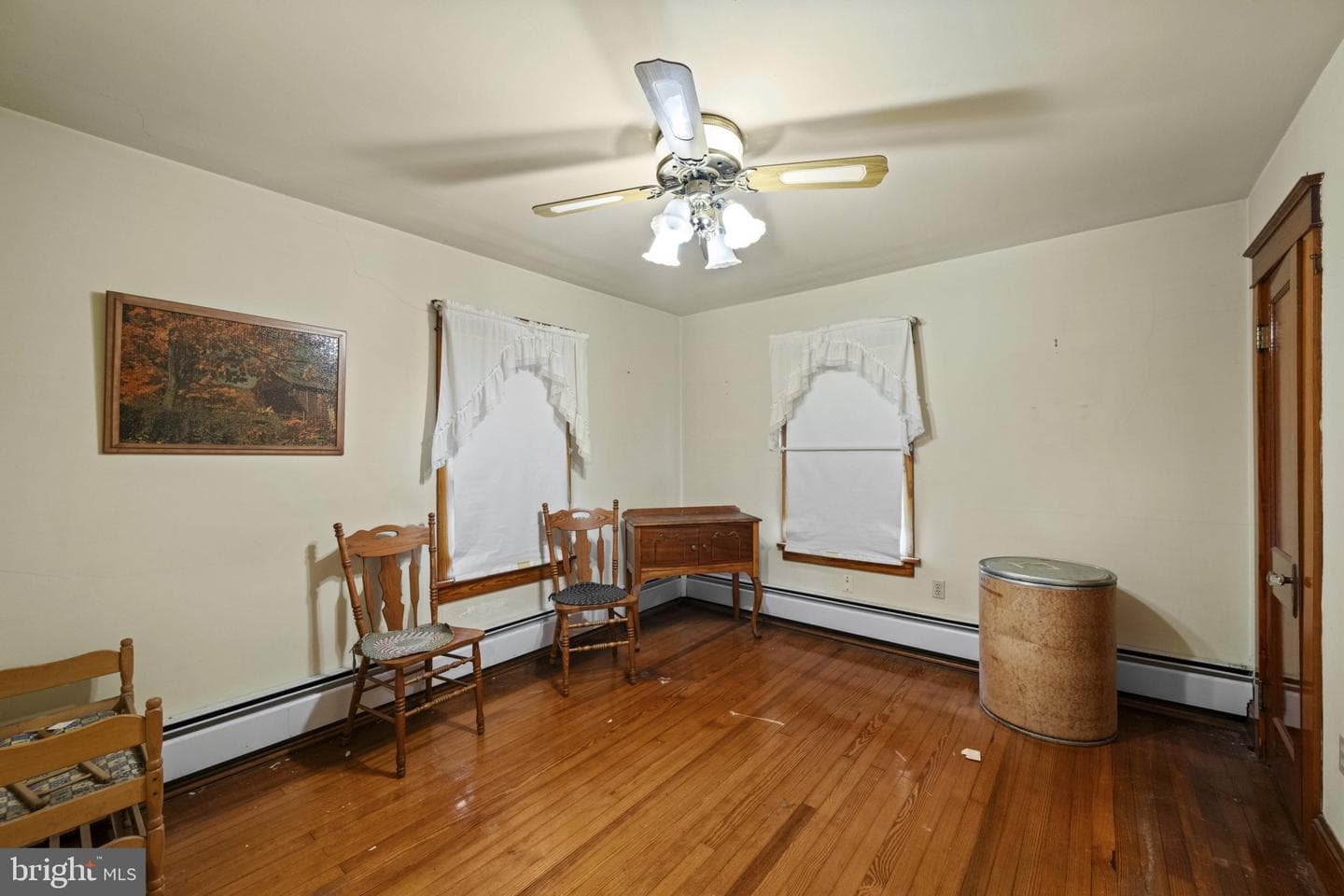 549 E King Street photo 18