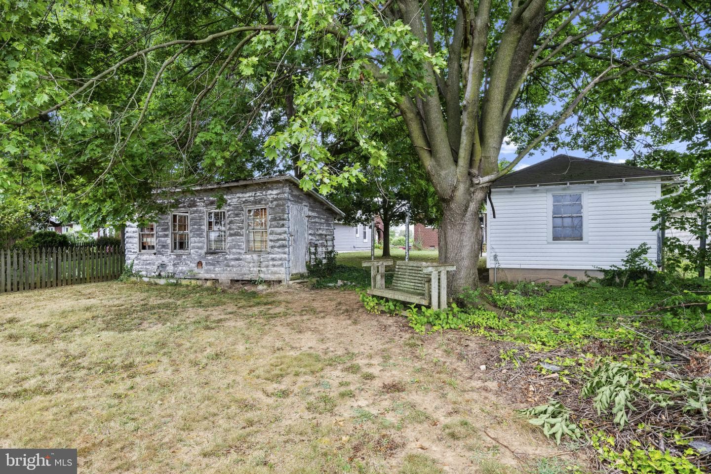 549 E King Street photo 27