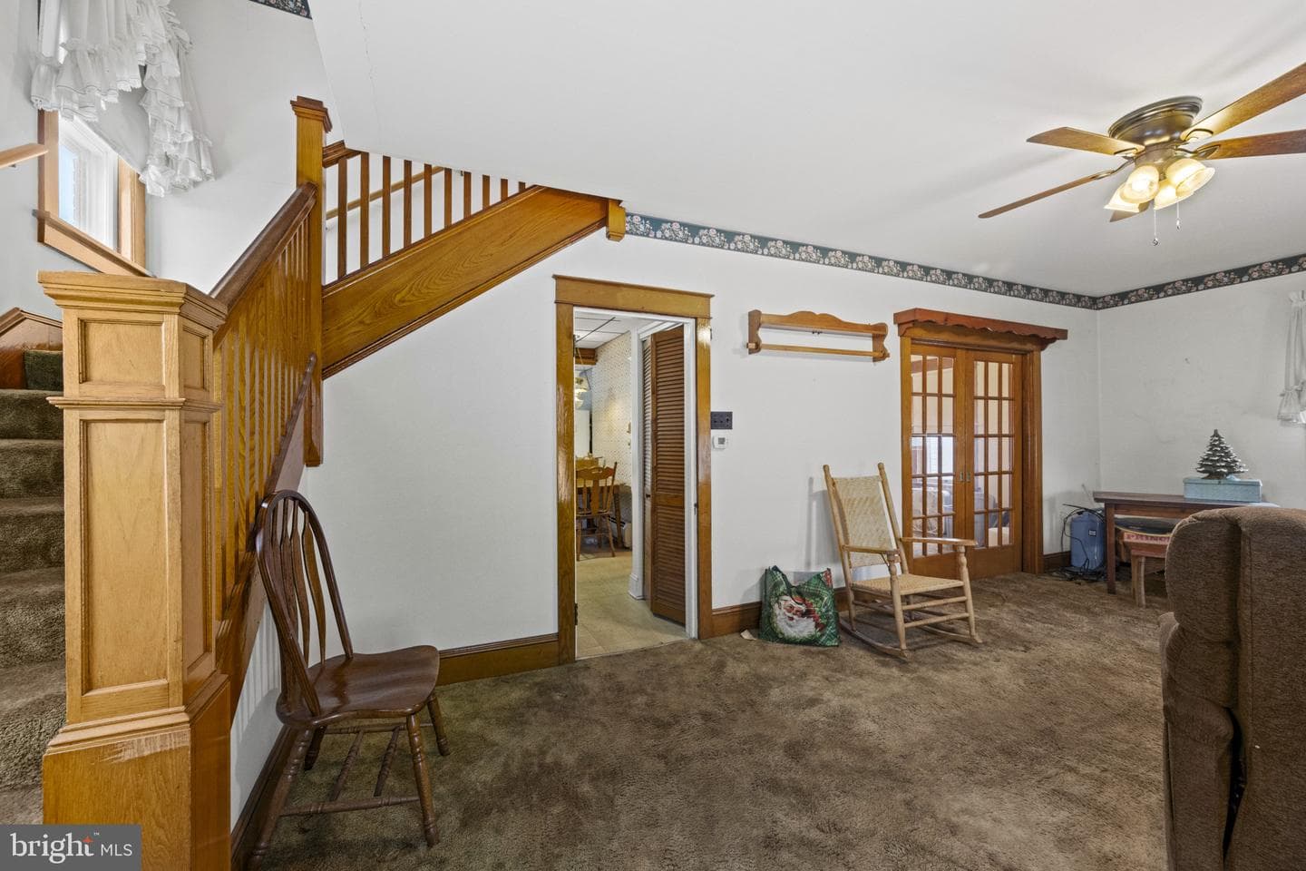 549 E King Street photo 5