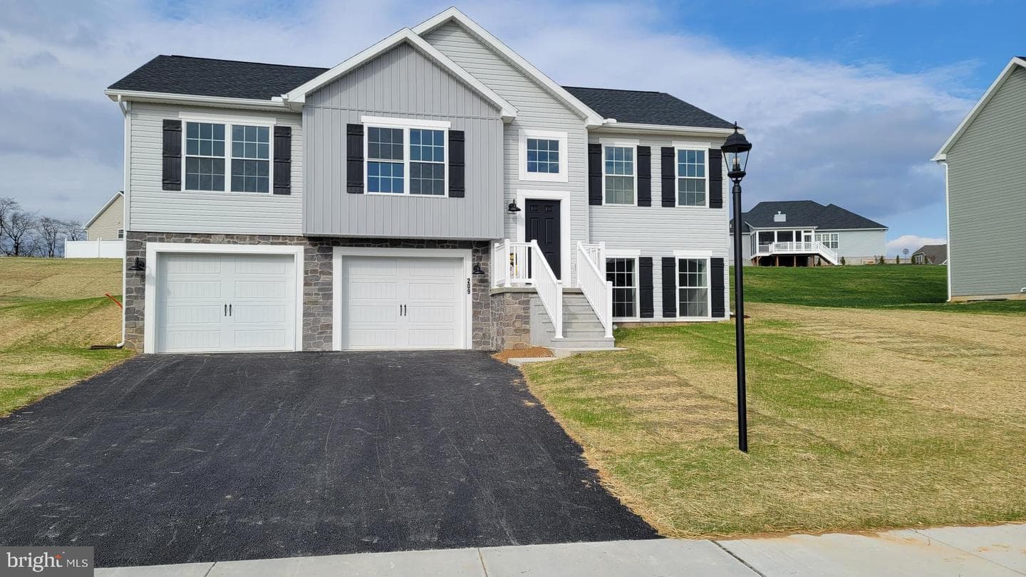 268 Ledger Drive #141 photo 2