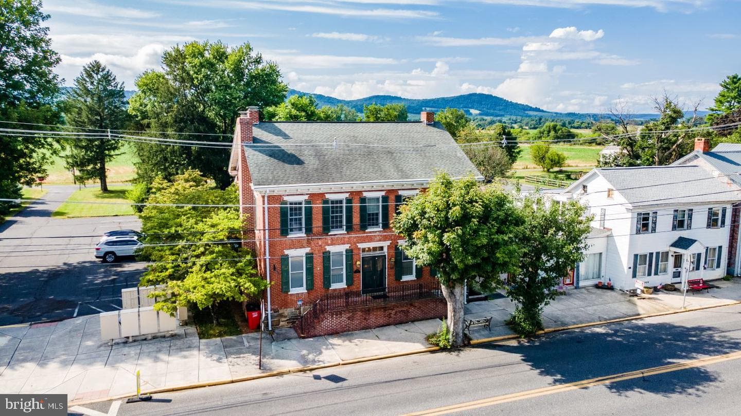 103 E Main Street, Fairfield