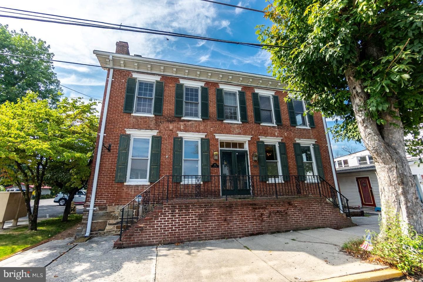 103 E Main Street, Fairfield