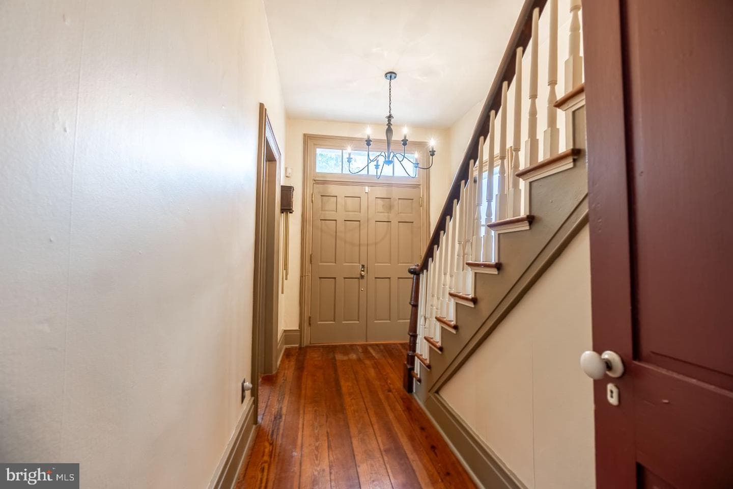 103 E Main Street photo 4