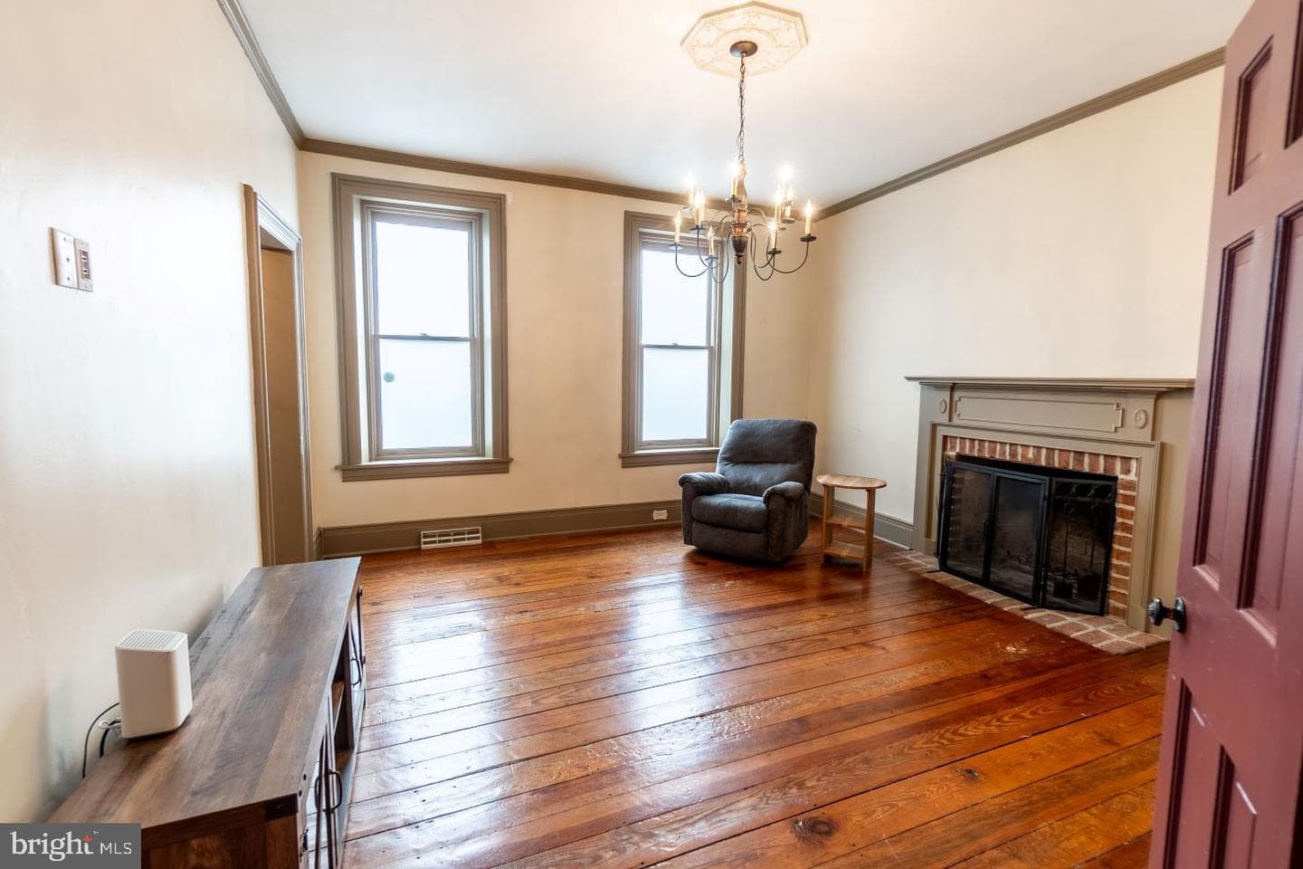 103 E Main Street photo 6