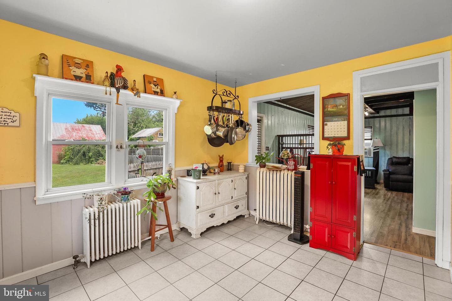 129 W King Street photo 20