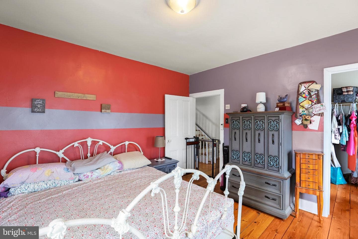 129 W King Street photo 28