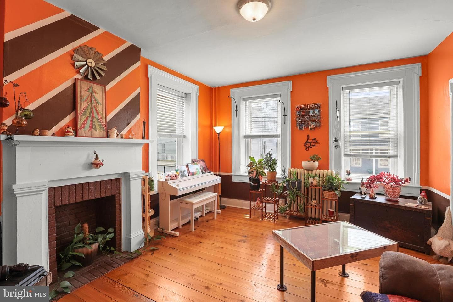 129 W King Street photo 8
