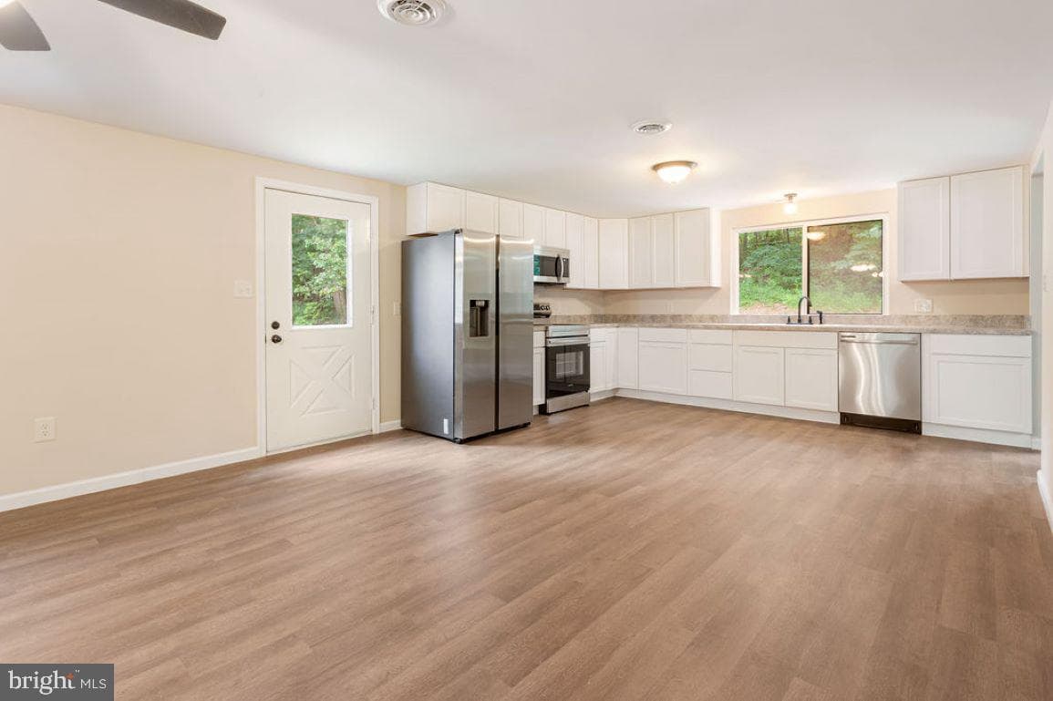 2325 York Road photo 26