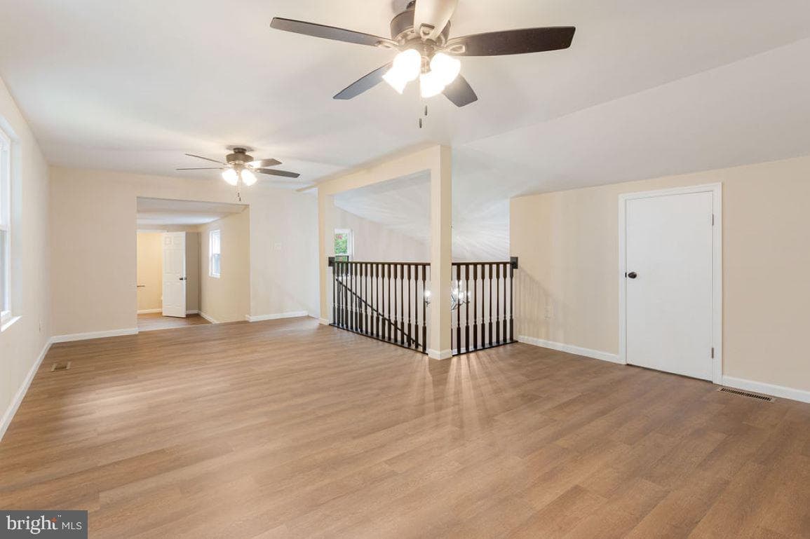 2325 York Road photo 32