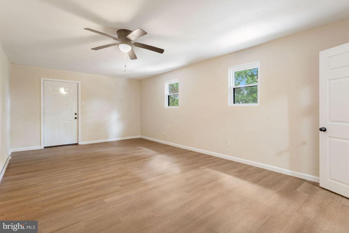 2325 York Road photo 9