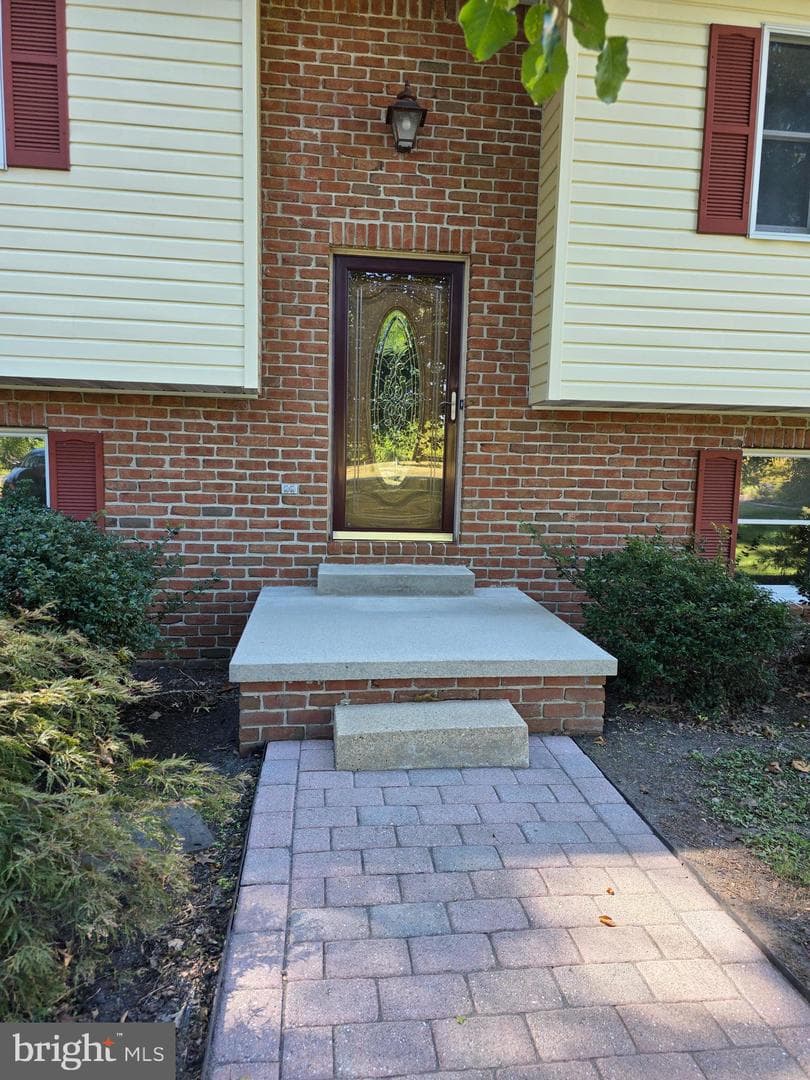 279 Longstreet Drive photo 4