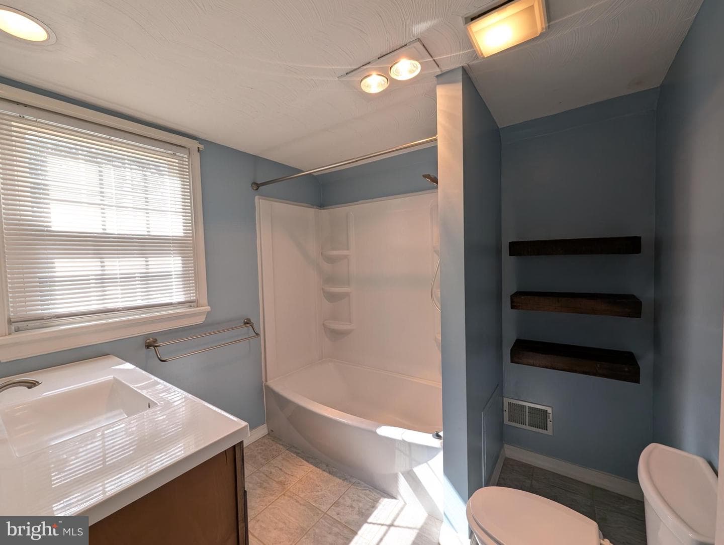 55 Iron Springs Road photo 32