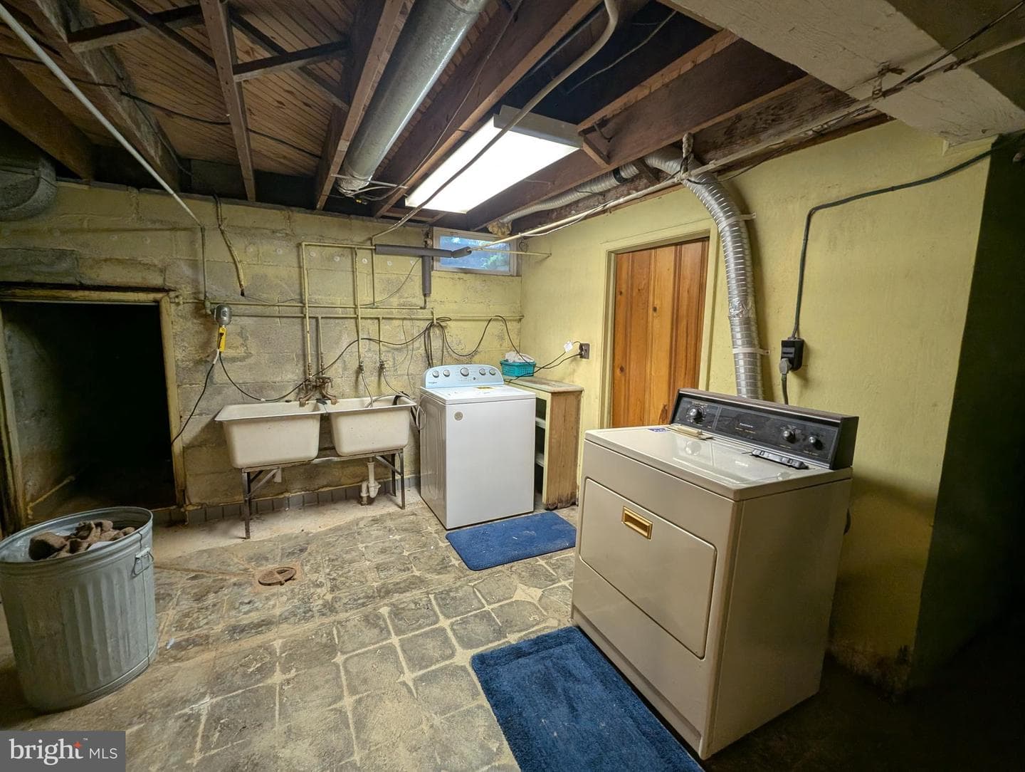 55 Iron Springs Road photo 35