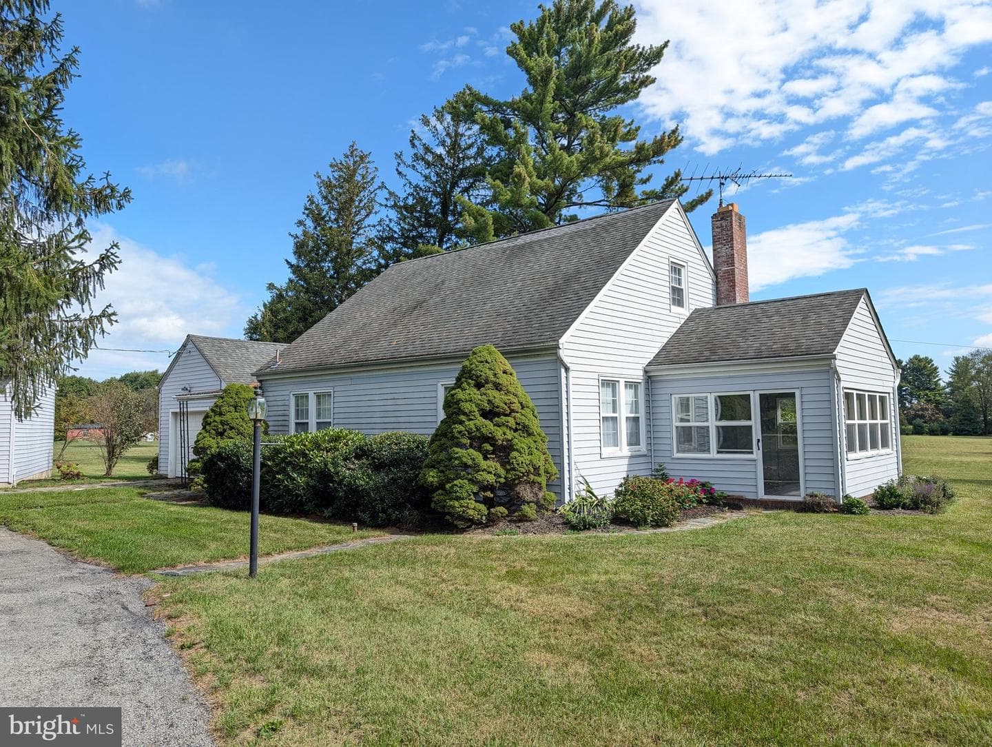 55 Iron Springs Road photo 5