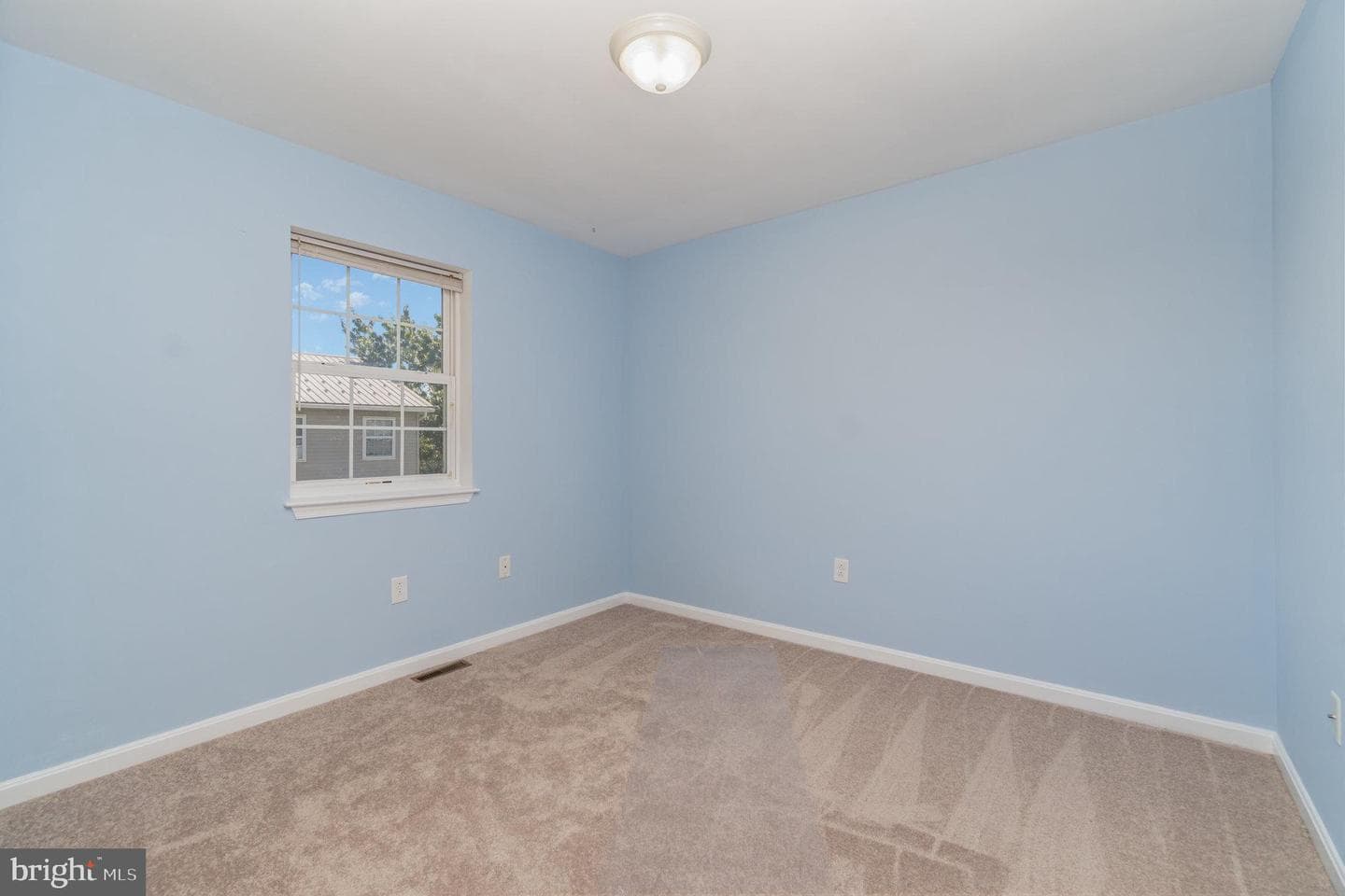 1552 Fairfield Road photo 10
