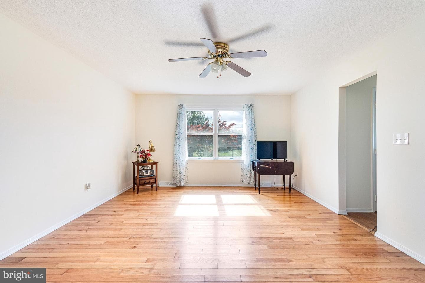 2238 Harney Road photo 20
