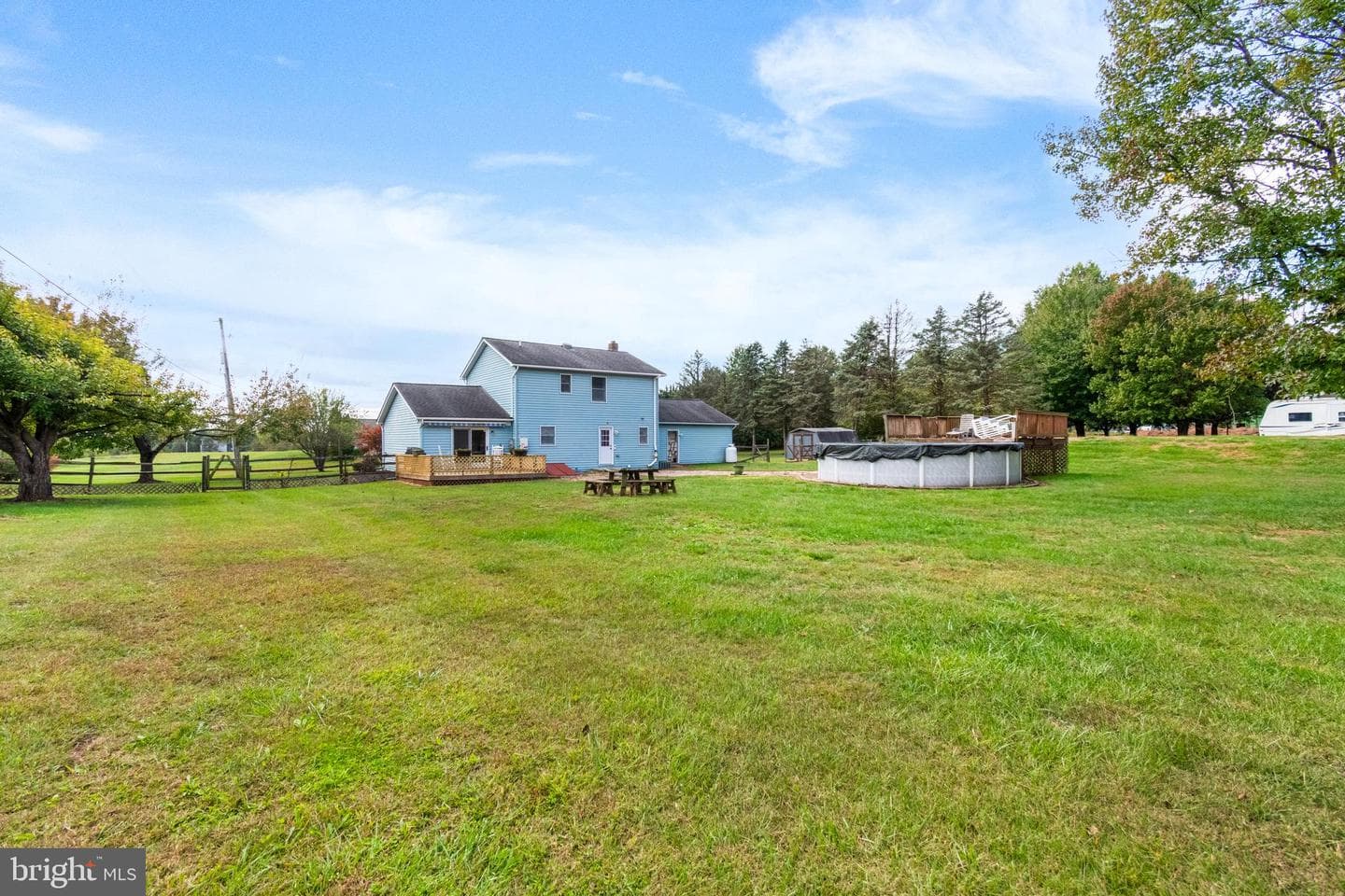 2238 Harney Road photo 5