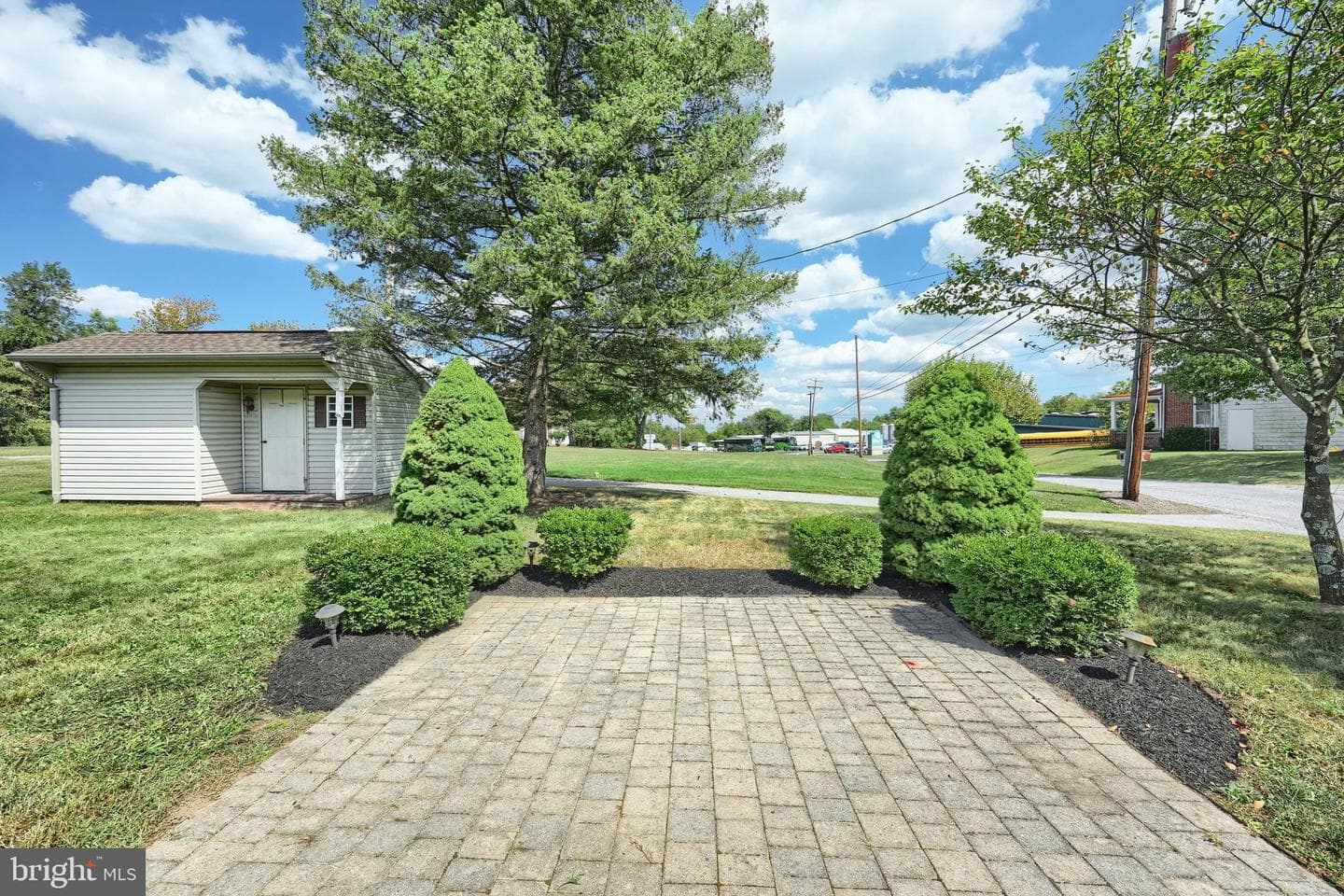 181 Harrisburg photo 12