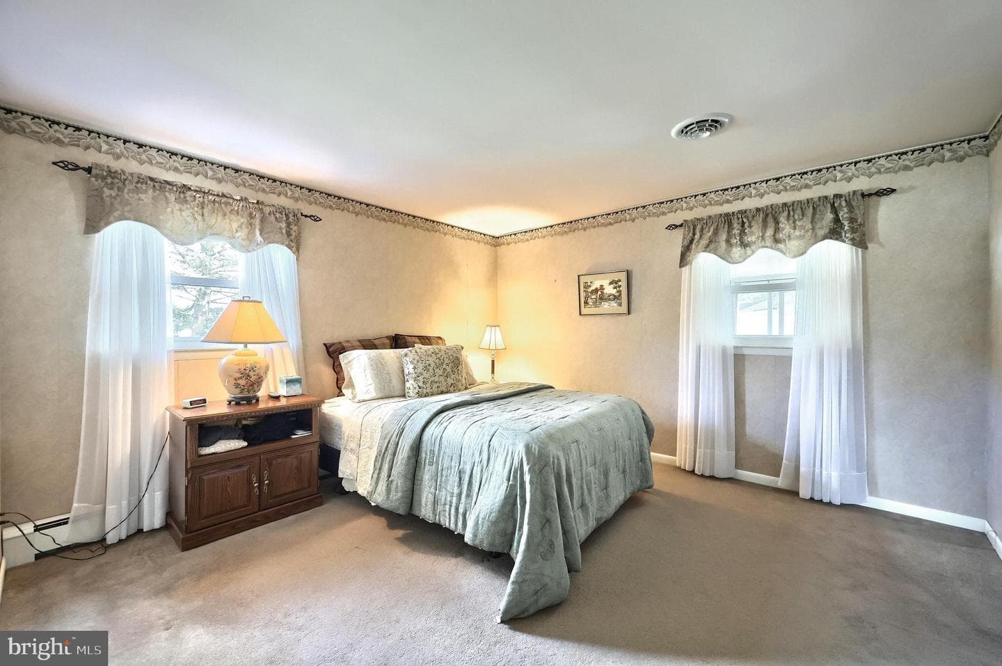181 Harrisburg photo 32