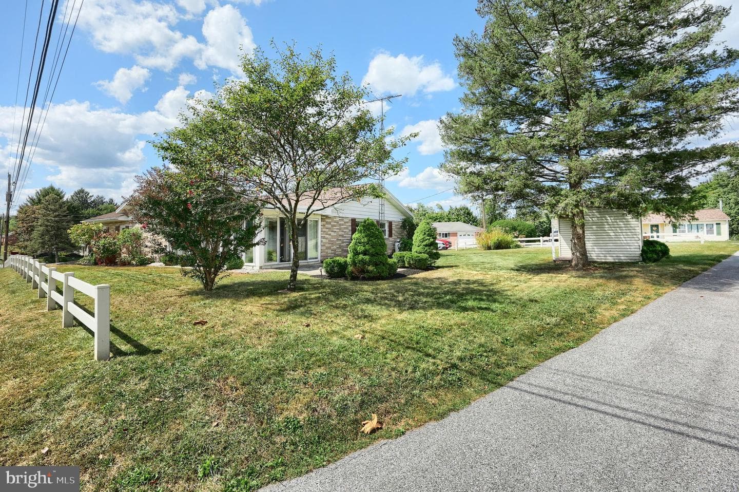 181 Harrisburg photo 9